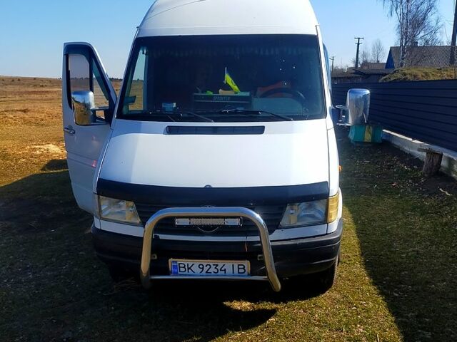 Белый Мерседес Sprinter, объемом двигателя 2.9 л и пробегом 0 тыс. км за 8300 $, фото 1 на Automoto.ua