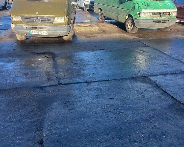 Білий Мерседес Sprinter, об'ємом двигуна 2.9 л та пробігом 300 тис. км за 5000 $, фото 1 на Automoto.ua