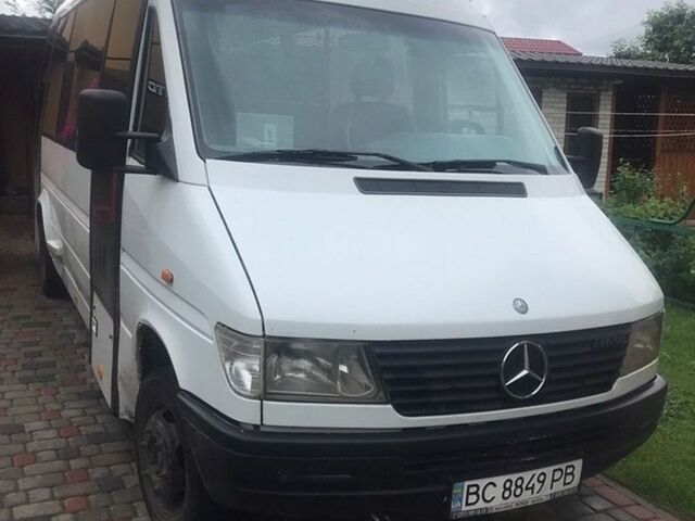 Белый Мерседес Sprinter, объемом двигателя 0 л и пробегом 425 тыс. км за 5000 $, фото 1 на Automoto.ua