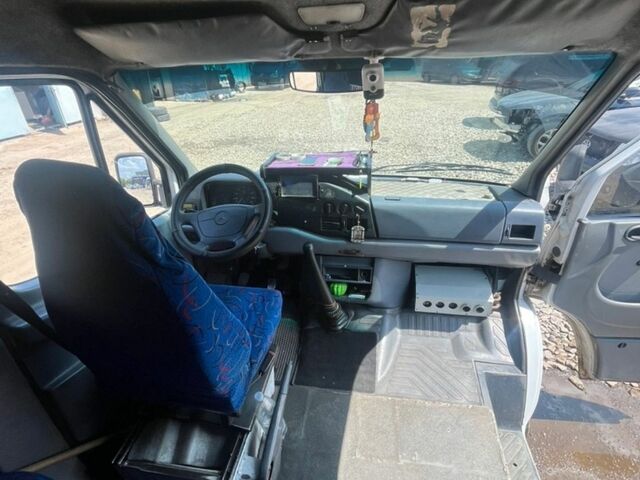 Белый Мерседес Sprinter, объемом двигателя 2.87 л и пробегом 650 тыс. км за 4500 $, фото 1 на Automoto.ua