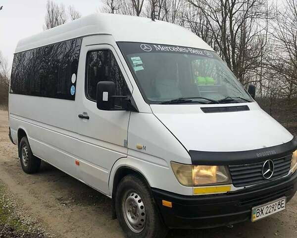 Белый Мерседес Sprinter, объемом двигателя 2.9 л и пробегом 770 тыс. км за 5150 $, фото 1 на Automoto.ua