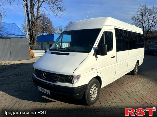 Белый Мерседес Sprinter, объемом двигателя 2.9 л и пробегом 500 тыс. км за 8999 $, фото 1 на Automoto.ua