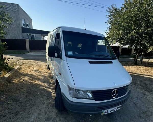 Білий Мерседес Sprinter, об'ємом двигуна 2.9 л та пробігом 360 тис. км за 11000 $, фото 1 на Automoto.ua