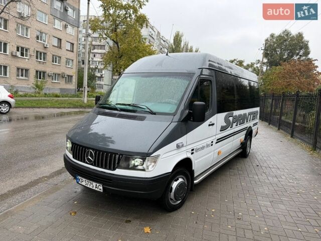 Белый Мерседес Sprinter, объемом двигателя 2.87 л и пробегом 961 тыс. км за 12800 $, фото 1 на Automoto.ua