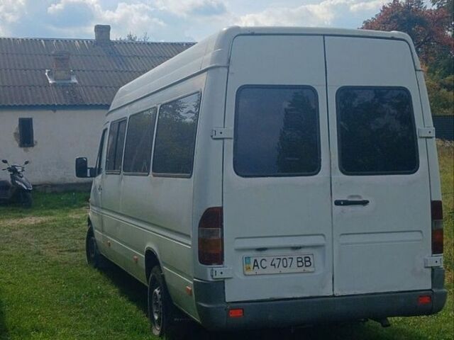 Білий Мерседес Sprinter, об'ємом двигуна 2.9 л та пробігом 300 тис. км за 6800 $, фото 1 на Automoto.ua