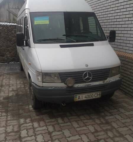 Белый Мерседес Sprinter, объемом двигателя 2.87 л и пробегом 480 тыс. км за 3500 $, фото 1 на Automoto.ua