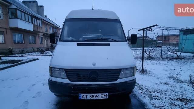 Білий Мерседес Sprinter, об'ємом двигуна 2.3 л та пробігом 625 тис. км за 5400 $, фото 1 на Automoto.ua