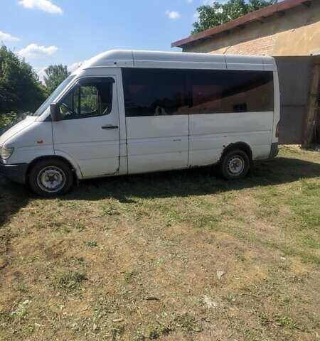 Білий Мерседес Sprinter, об'ємом двигуна 2.9 л та пробігом 999 тис. км за 3350 $, фото 1 на Automoto.ua