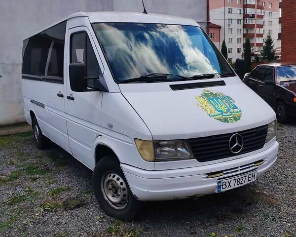 Білий Мерседес Sprinter, об'ємом двигуна 2.3 л та пробігом 591 тис. км за 4200 $, фото 1 на Automoto.ua