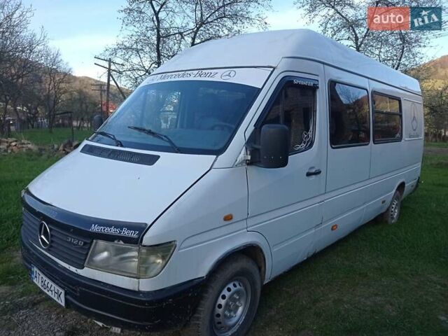 Белый Мерседес Sprinter, объемом двигателя 2.9 л и пробегом 345 тыс. км за 5500 $, фото 1 на Automoto.ua