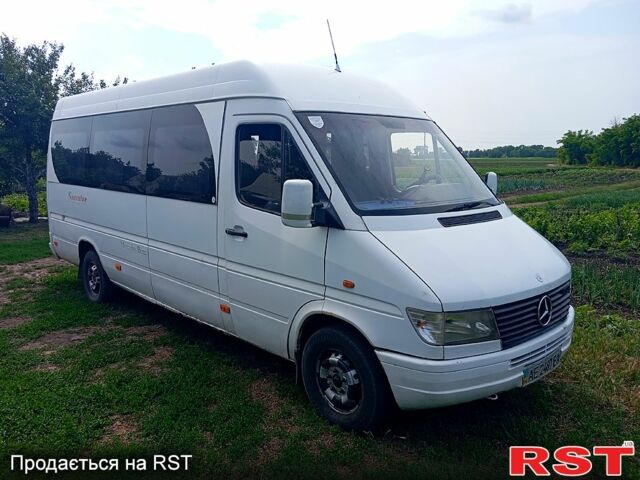 Белый Мерседес Sprinter, объемом двигателя 2.9 л и пробегом 0 тыс. км за 5000 $, фото 1 на Automoto.ua
