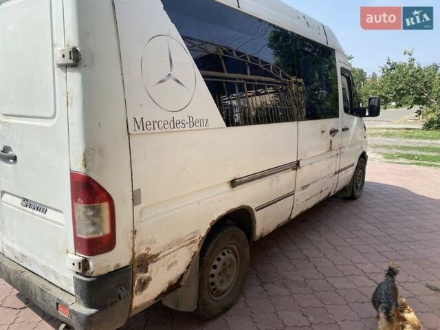 Белый Мерседес Sprinter, объемом двигателя 2.87 л и пробегом 800 тыс. км за 3700 $, фото 1 на Automoto.ua