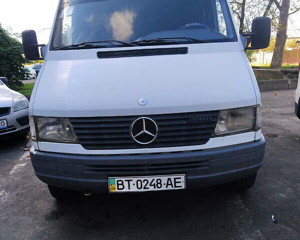 Мерседес Sprinter 2000 в Николаеве на Automoto.ua Белый Мерседес Sprinter, объемом двигателя 0 л и пробегом 400 тыс. км за 8500 $, фото 1 на Automoto.ua