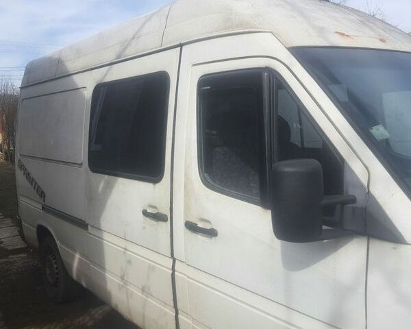 Білий Мерседес Sprinter, об'ємом двигуна 2.9 л та пробігом 460 тис. км за 4000 $, фото 1 на Automoto.ua