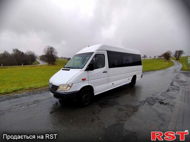 Белый Мерседес Sprinter, объемом двигателя 2.2 л и пробегом 1 тыс. км за 6500 $, фото 1 на Automoto.ua