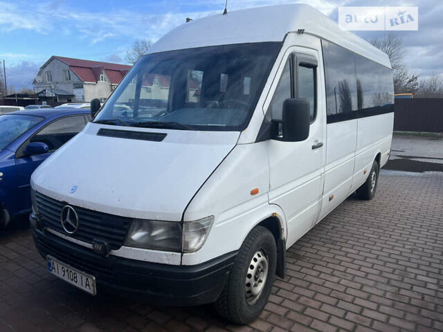 Білий Мерседес Sprinter, об'ємом двигуна 2.87 л та пробігом 400 тис. км за 6000 $, фото 1 на Automoto.ua