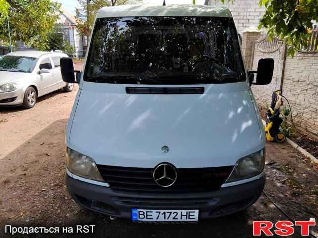 Білий Мерседес Sprinter, об'ємом двигуна 2.1 л та пробігом 259 тис. км за 7800 $, фото 1 на Automoto.ua