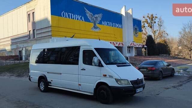 Белый Мерседес Sprinter, объемом двигателя 2.7 л и пробегом 700 тыс. км за 15000 $, фото 1 на Automoto.ua