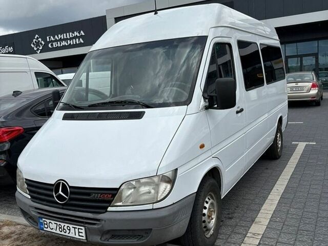 Белый Мерседес Sprinter, объемом двигателя 2.15 л и пробегом 430 тыс. км за 7300 $, фото 1 на Automoto.ua