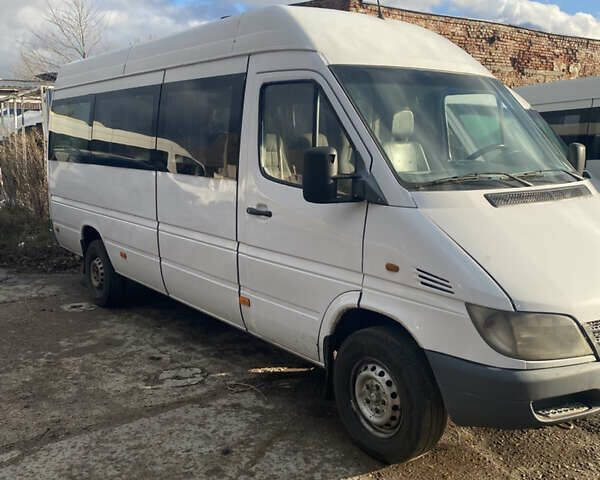 Білий Мерседес Sprinter, об'ємом двигуна 0 л та пробігом 150 тис. км за 7000 $, фото 1 на Automoto.ua