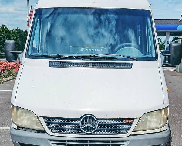Білий Мерседес Sprinter, об'ємом двигуна 0 л та пробігом 400 тис. км за 9650 $, фото 1 на Automoto.ua