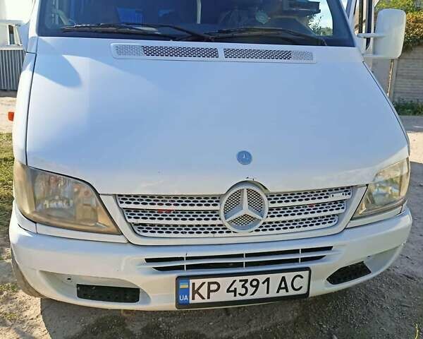 Белый Мерседес Sprinter, объемом двигателя 2.15 л и пробегом 22 тыс. км за 7000 $, фото 1 на Automoto.ua