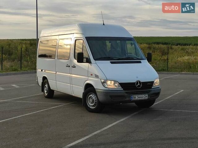 Білий Мерседес Sprinter, об'ємом двигуна 2.2 л та пробігом 153 тис. км за 14999 $, фото 1 на Automoto.ua