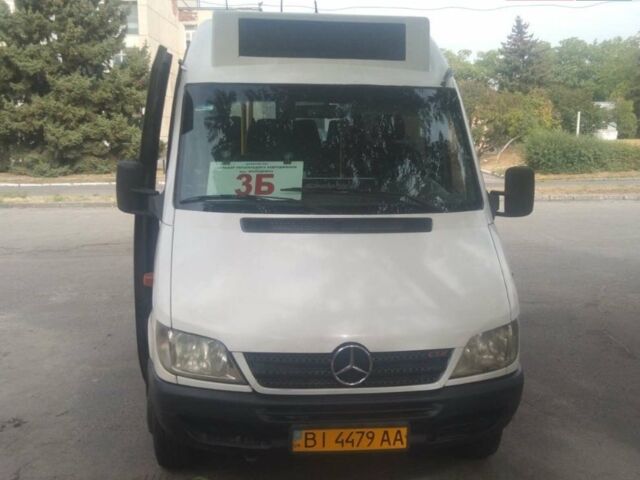 Білий Мерседес Sprinter, об'ємом двигуна 2.15 л та пробігом 200 тис. км за 11000 $, фото 1 на Automoto.ua