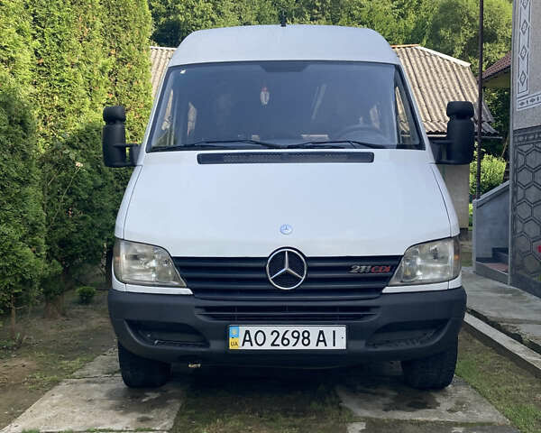 Білий Мерседес Sprinter, об'ємом двигуна 2.2 л та пробігом 468 тис. км за 9200 $, фото 1 на Automoto.ua