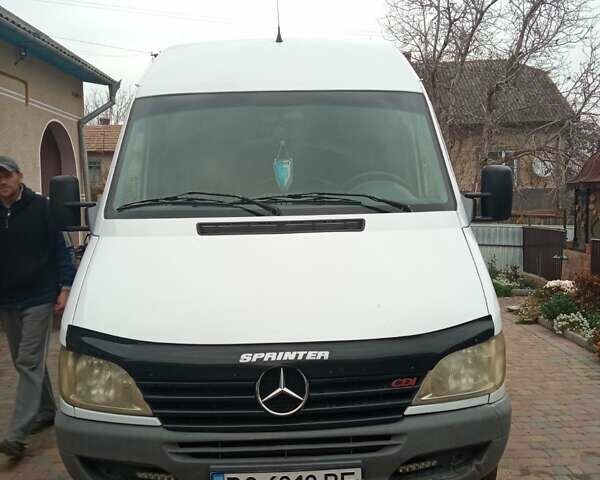 Белый Мерседес Sprinter, объемом двигателя 2.2 л и пробегом 758 тыс. км за 7500 $, фото 1 на Automoto.ua