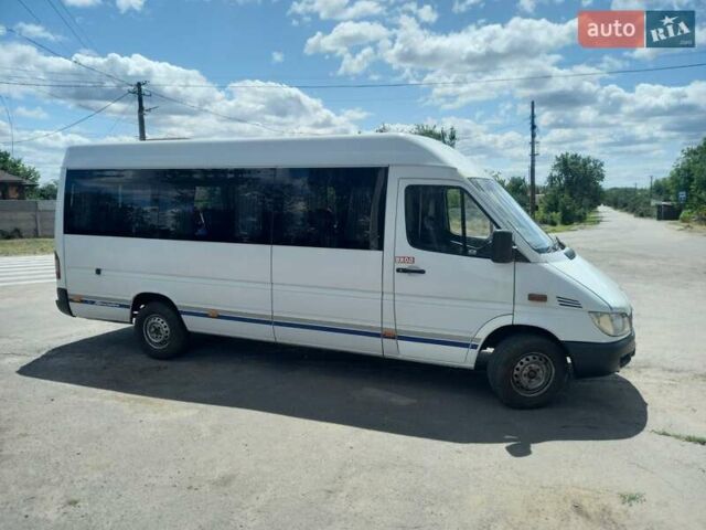 Белый Мерседес Sprinter, объемом двигателя 2.2 л и пробегом 1000 тыс. км за 7300 $, фото 1 на Automoto.ua
