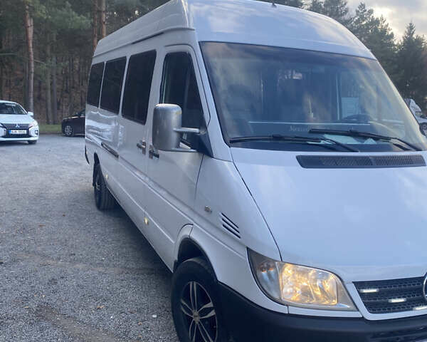 Білий Мерседес Sprinter, об'ємом двигуна 2.15 л та пробігом 584 тис. км за 9500 $, фото 1 на Automoto.ua