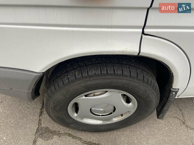 Белый Мерседес Sprinter, объемом двигателя 2.7 л и пробегом 4 тыс. км за 15000 $, фото 1 на Automoto.ua