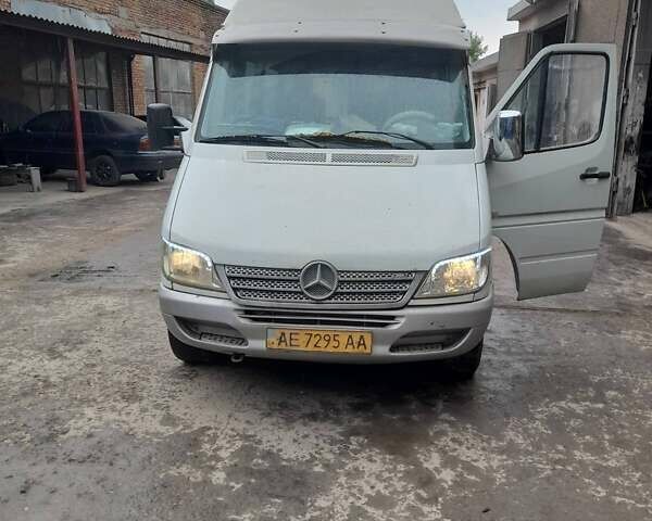 Білий Мерседес Sprinter, об'ємом двигуна 2.1 л та пробігом 417 тис. км за 7237 $, фото 1 на Automoto.ua