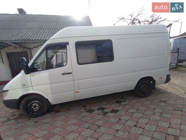 Білий Мерседес Sprinter, об'ємом двигуна 2.1 л та пробігом 650 тис. км за 8500 $, фото 1 на Automoto.ua