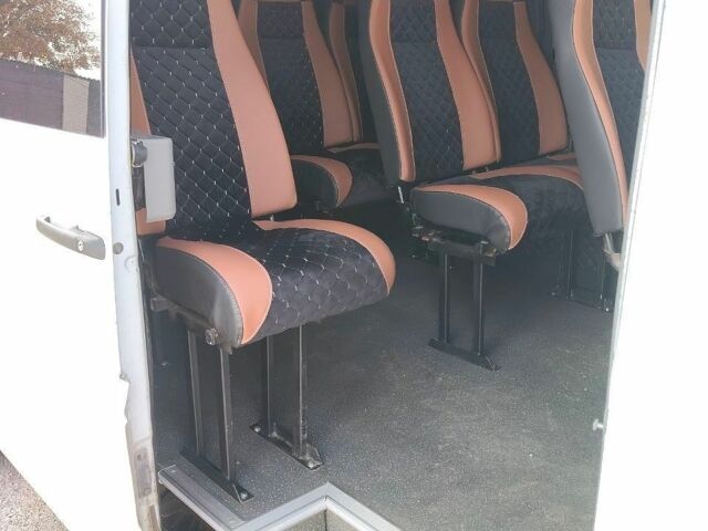 Белый Мерседес Sprinter, объемом двигателя 2.15 л и пробегом 520 тыс. км за 14500 $, фото 1 на Automoto.ua