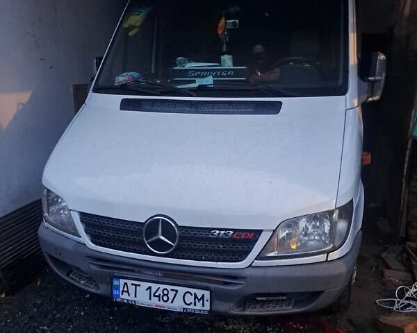 Белый Мерседес Sprinter, объемом двигателя 2.1 л и пробегом 4 тыс. км за 10500 $, фото 1 на Automoto.ua