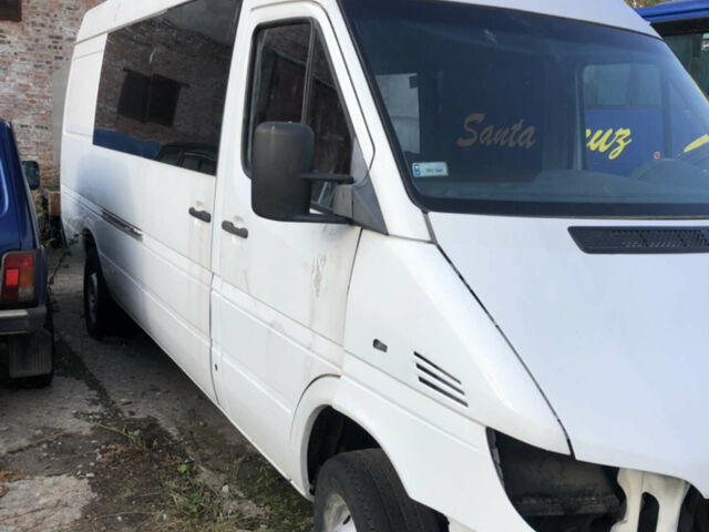 Білий Мерседес Sprinter, об'ємом двигуна 0 л та пробігом 100 тис. км за 7000 $, фото 1 на Automoto.ua