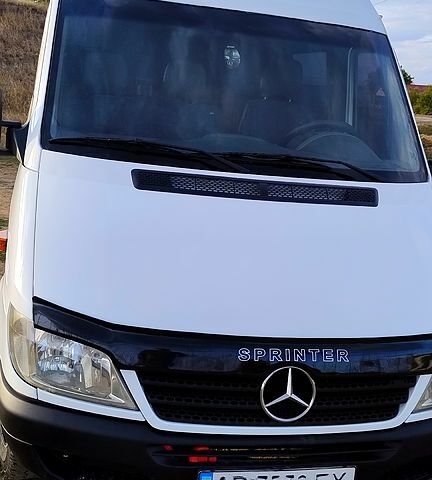 Белый Мерседес Sprinter, объемом двигателя 2.2 л и пробегом 0 тыс. км за 10000 $, фото 1 на Automoto.ua