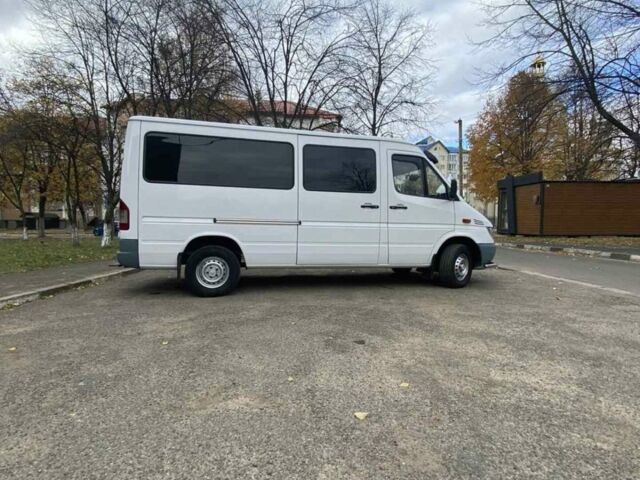 Білий Мерседес Sprinter, об'ємом двигуна 2.69 л та пробігом 565 тис. км за 11000 $, фото 1 на Automoto.ua