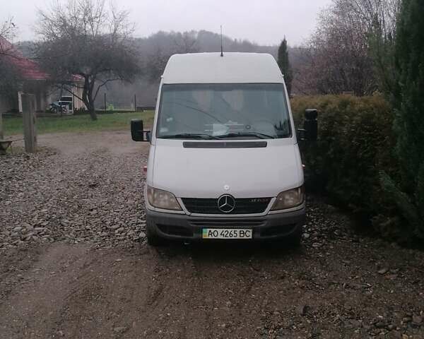 Белый Мерседес Sprinter, объемом двигателя 2.3 л и пробегом 5 тыс. км за 9000 $, фото 1 на Automoto.ua