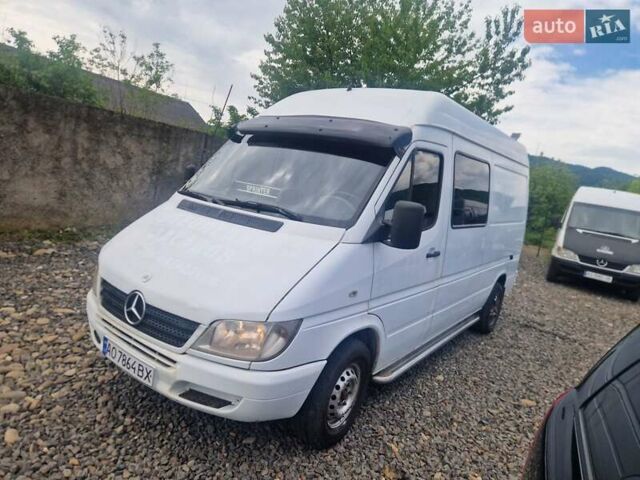 Белый Мерседес Sprinter, объемом двигателя 2.15 л и пробегом 399 тыс. км за 6400 $, фото 1 на Automoto.ua