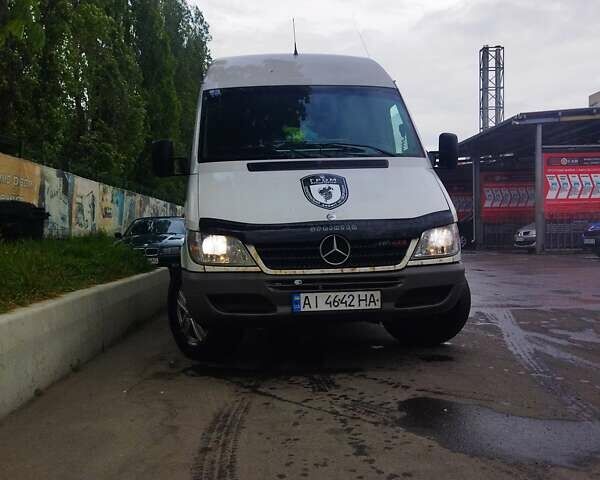 Белый Мерседес Sprinter, объемом двигателя 0 л и пробегом 540 тыс. км за 7000 $, фото 1 на Automoto.ua