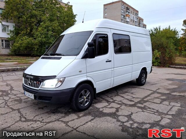 Білий Мерседес Sprinter, об'ємом двигуна 2.7 л та пробігом 480 тис. км за 10800 $, фото 1 на Automoto.ua