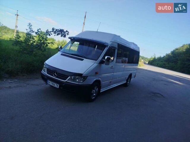 Белый Мерседес Sprinter, объемом двигателя 2.1 л и пробегом 530 тыс. км за 11800 $, фото 1 на Automoto.ua