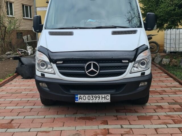 Белый Мерседес Sprinter, объемом двигателя 2.15 л и пробегом 100 тыс. км за 14500 $, фото 1 на Automoto.ua
