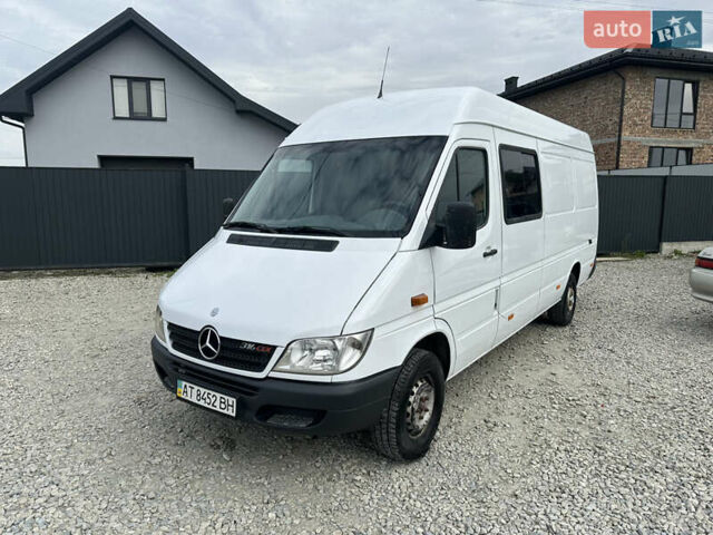 Білий Мерседес Sprinter, об'ємом двигуна 2.69 л та пробігом 465 тис. км за 10800 $, фото 1 на Automoto.ua