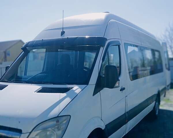 Білий Мерседес Sprinter, об'ємом двигуна 2.15 л та пробігом 540 тис. км за 9500 $, фото 1 на Automoto.ua