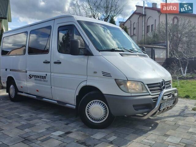 Білий Мерседес Sprinter, об'ємом двигуна 2.2 л та пробігом 400 тис. км за 7050 $, фото 1 на Automoto.ua