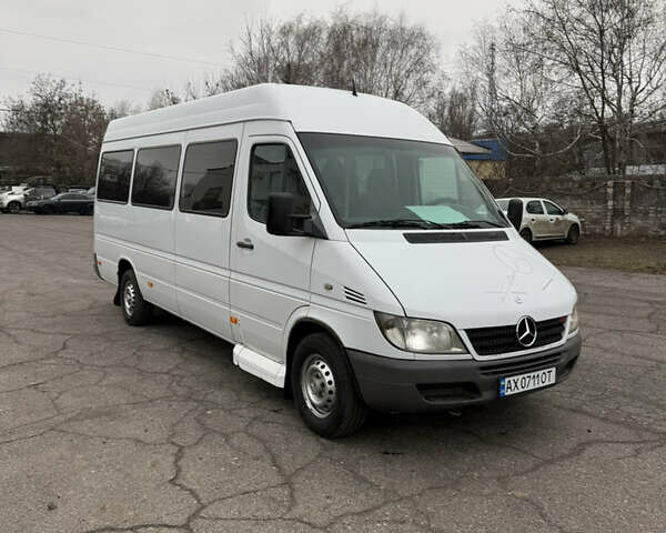 Білий Мерседес Sprinter, об'ємом двигуна 2.15 л та пробігом 820 тис. км за 9000 $, фото 1 на Automoto.ua